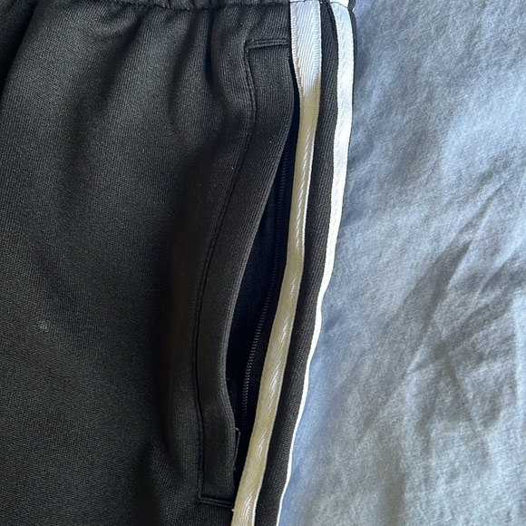 Adidas training pants - Picture 4 of 7